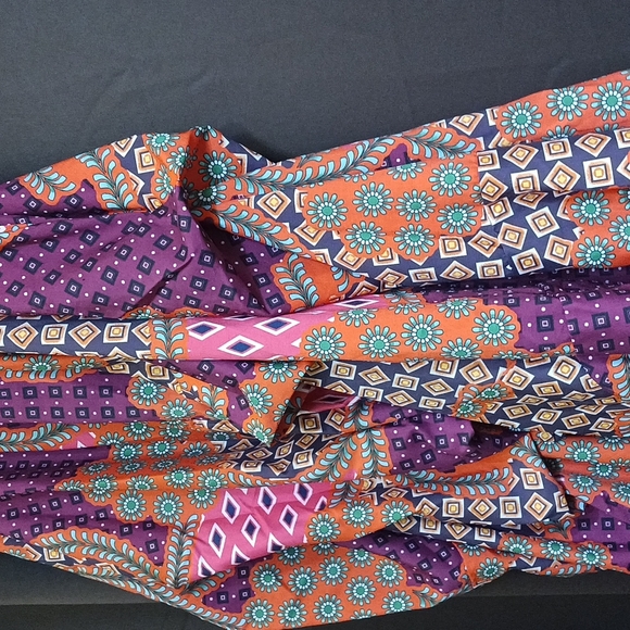 Woman's skirt - Picture 5 of 9